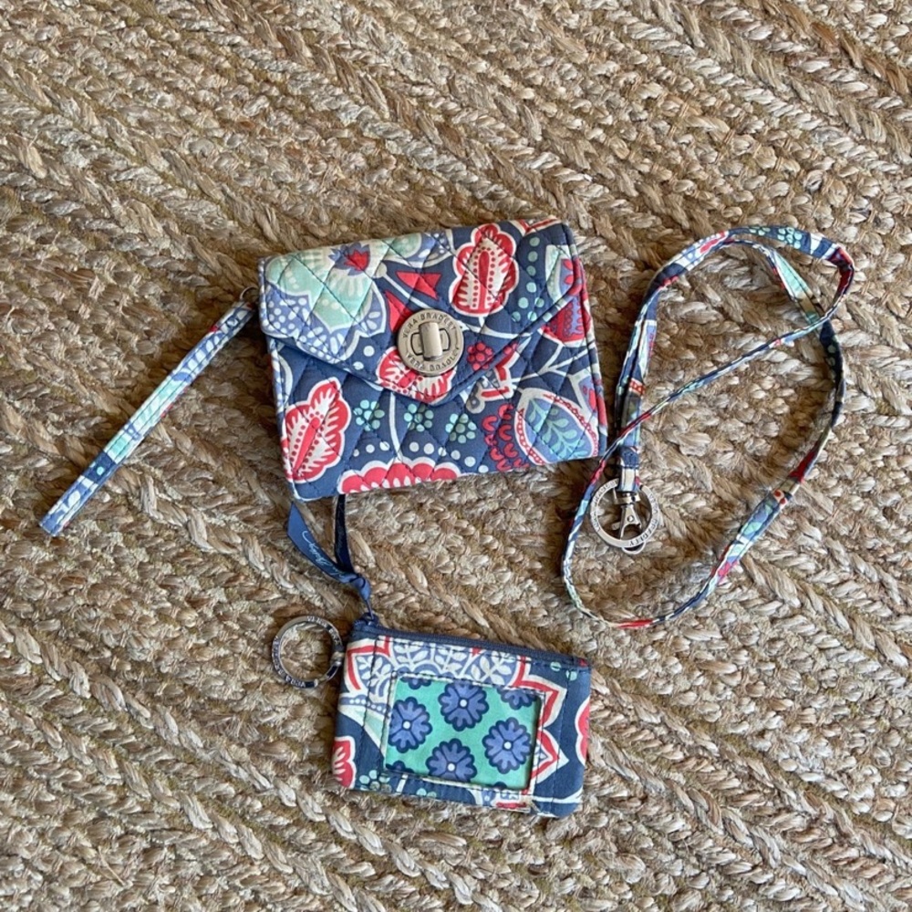 ￼ Vera Bradley nomadic floral  bundle- retired pattern